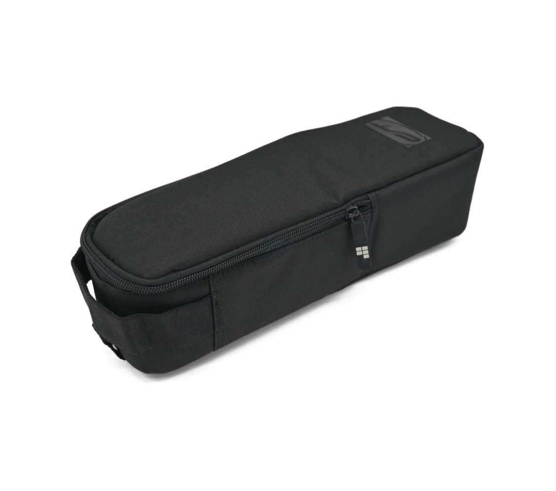 Trekvartvisning af Contec batteritaske til rammebatterier i liggende position, taget fra toppen.