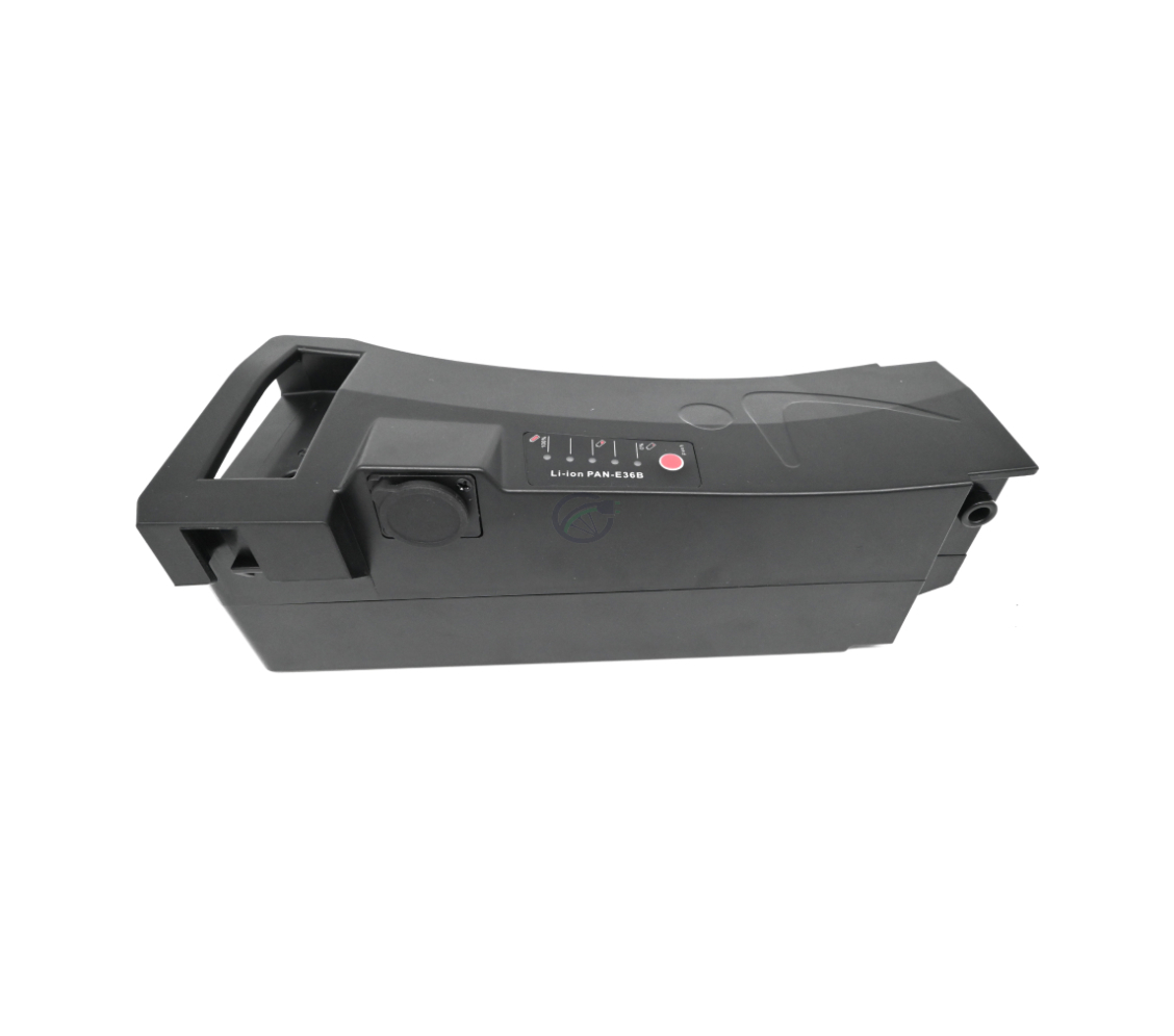 Impulse 36V 14.5Ah kompatibelt batteri produceret af EYXON fra en skrå vinkel, hvor siden og toppen af batteriet er tydeligt synlige, inklusive batteriindikatoren på toppen af batteriet. Opladningsporten er lukket.