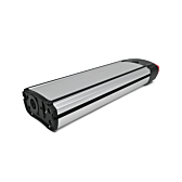 Et billede taget fra en skrå vinkel af den Gazelle Innergy Gold kompatible batteri. Den skrå vinkel viser tilslutningen til cyklen.