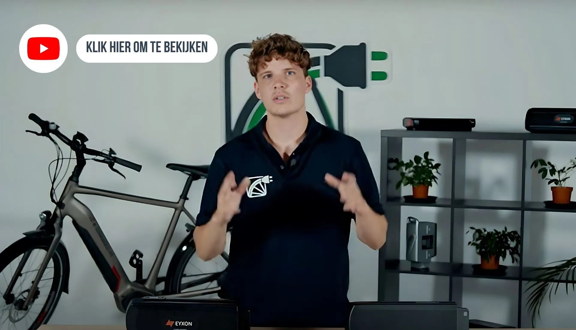 Billedet linker til en YouTube-video. Denne video fortæller om forskellene og fordele og ulemper ved originale cykelbatterier og erstatningsbatterier.